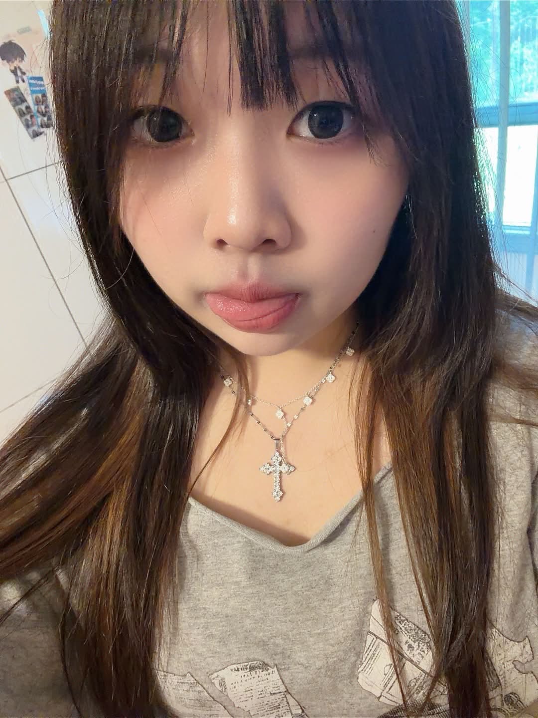 UGC005456