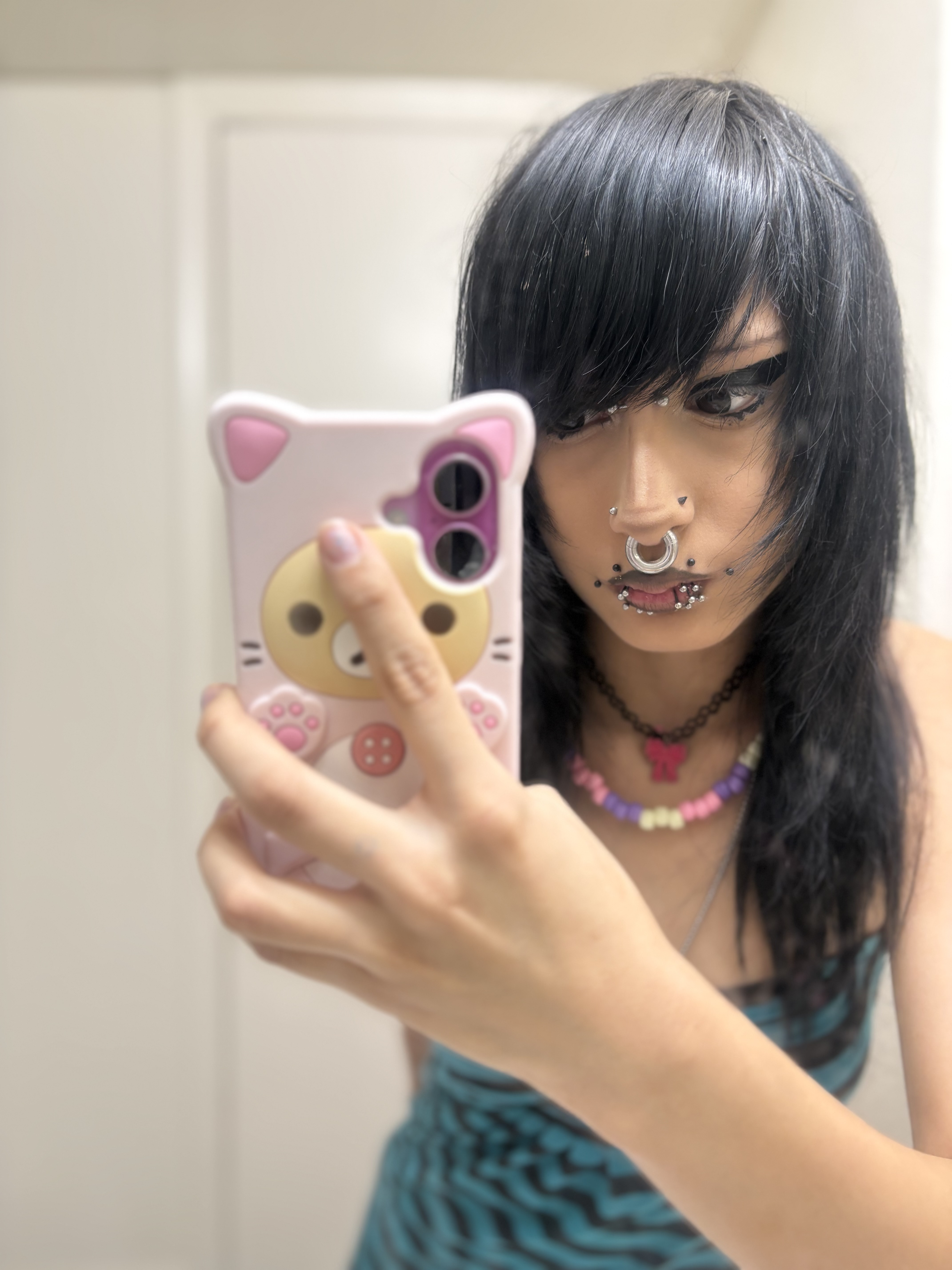 UGC004568