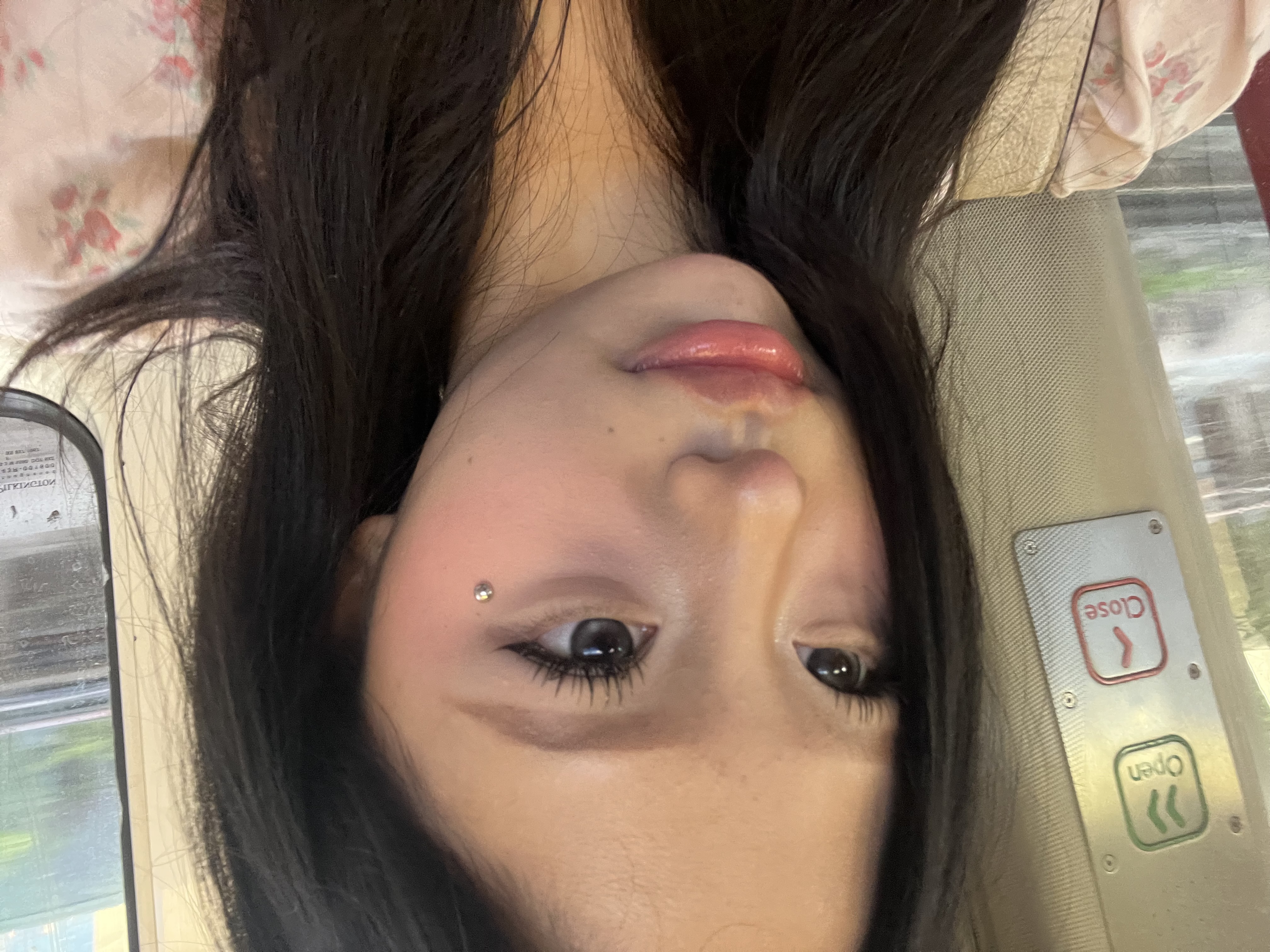UGC007877